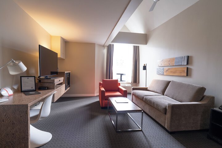 Adara Hotel