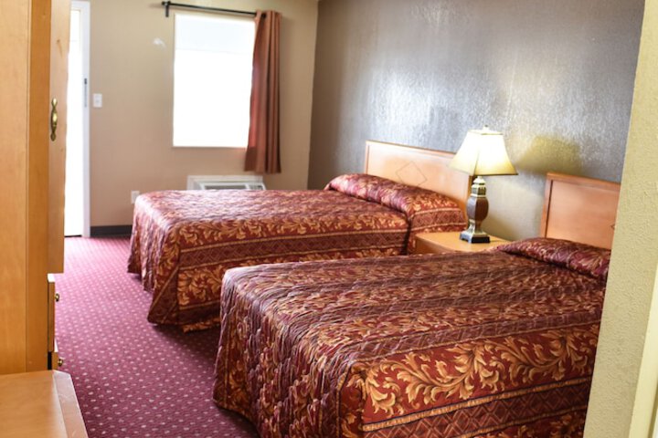 Room 28 of 46