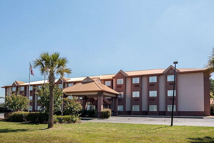 Hotel 4 of 33