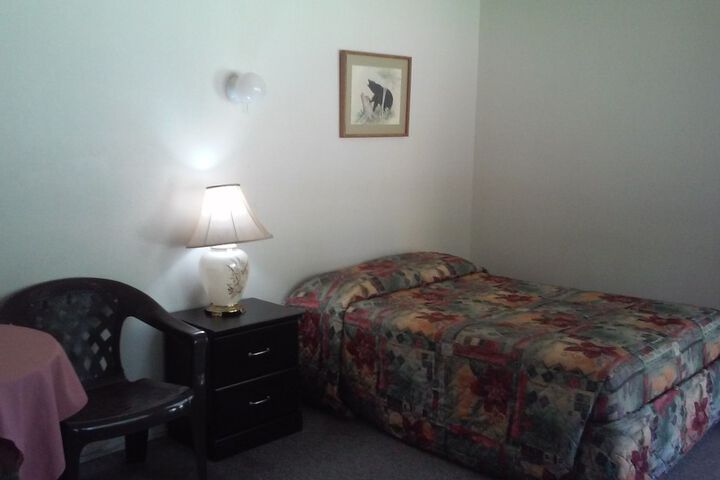 Sunny Valley Motel