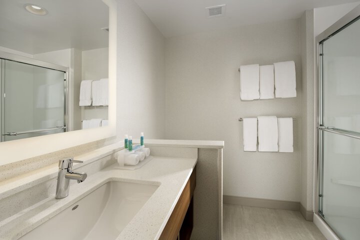 Room 21 of 29
