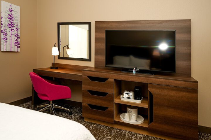 Room 38 of 62