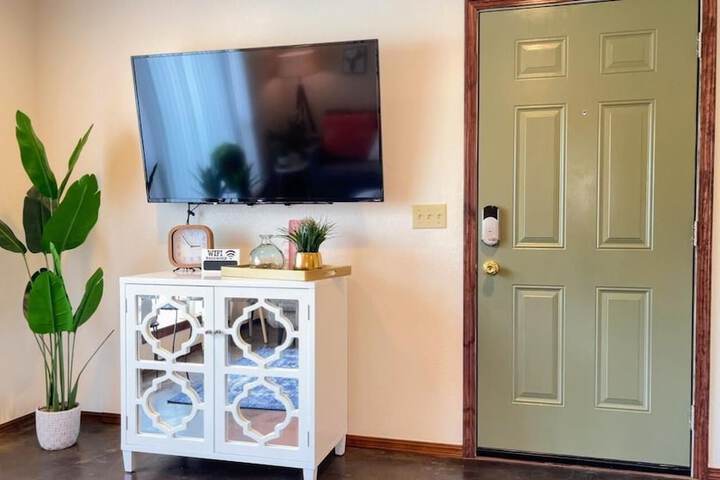 Room 18 of 25