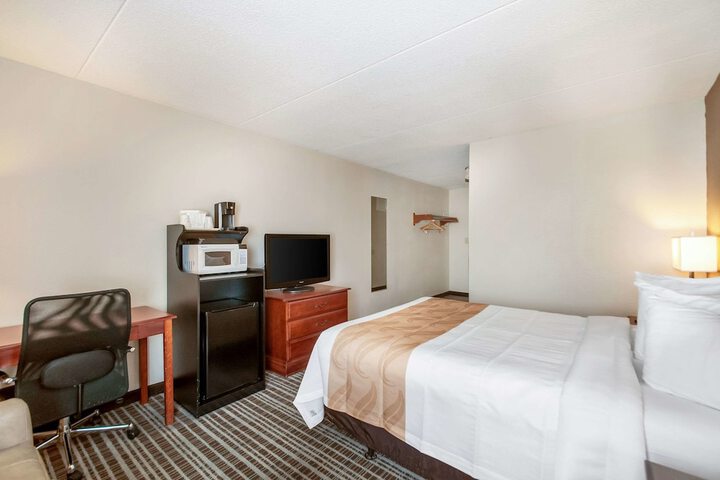 Room 15 of 35