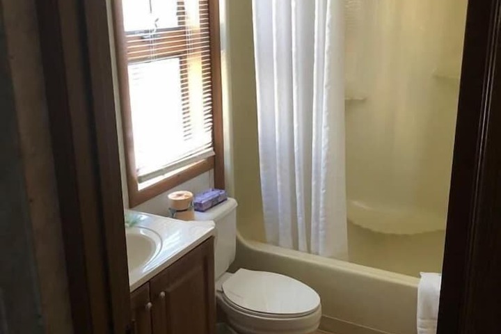 Room 18 of 22