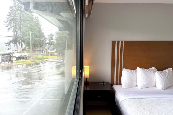 Departure Bay Motel