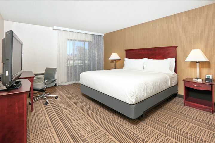 Room 43 of 66
