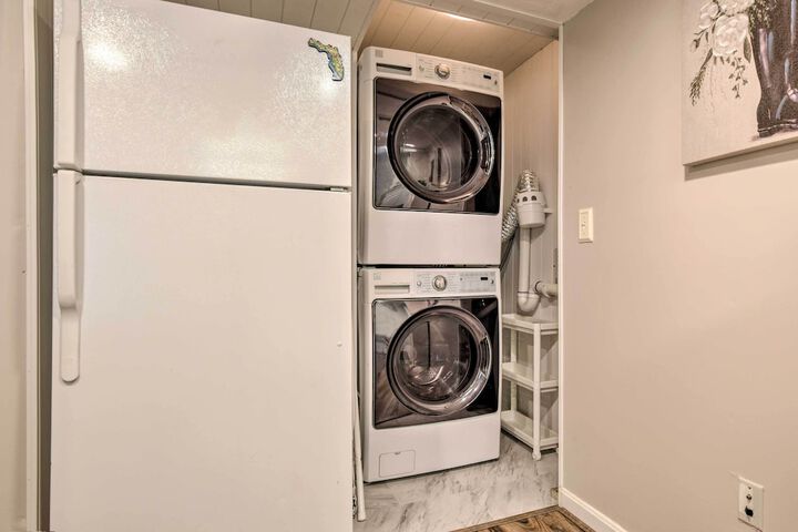 Bel Air Apartment w / Pool 2 Mi to Main St