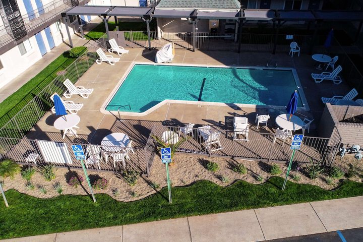 Pool 7 of 36