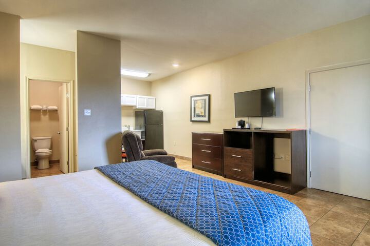 Room 6 of 47