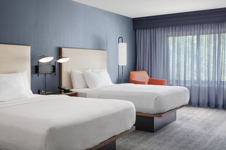 Courtyard by Marriott Portland Airport