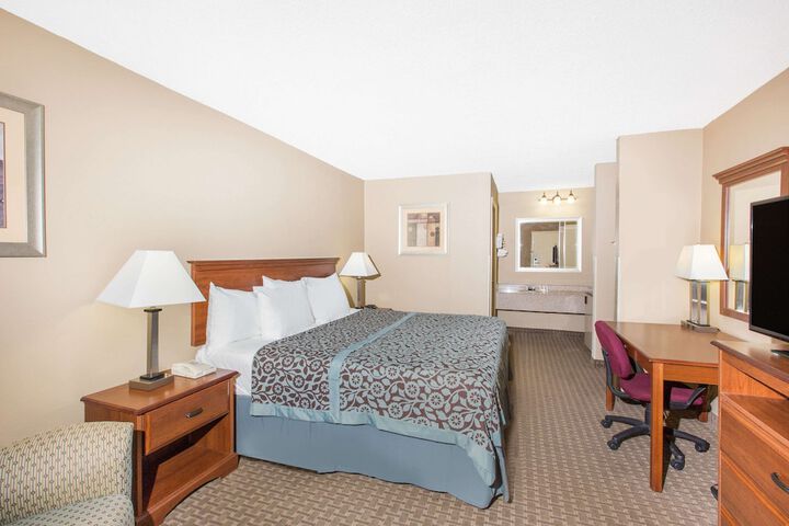 Room 8 of 15
