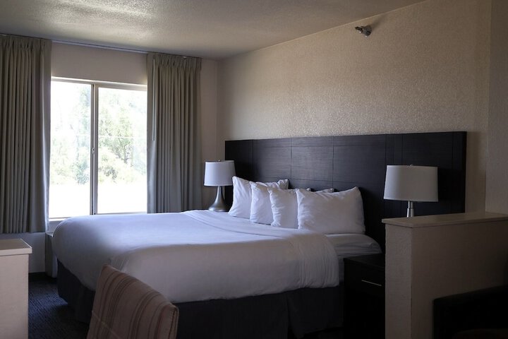 Room 40 of 53