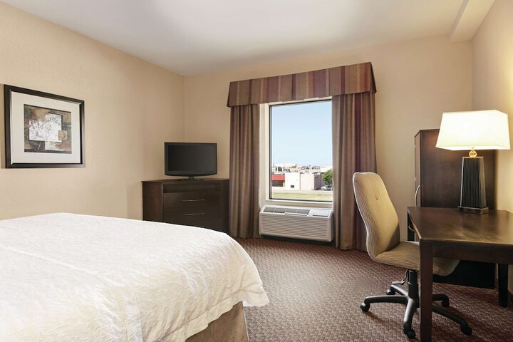 Room 17 of 30