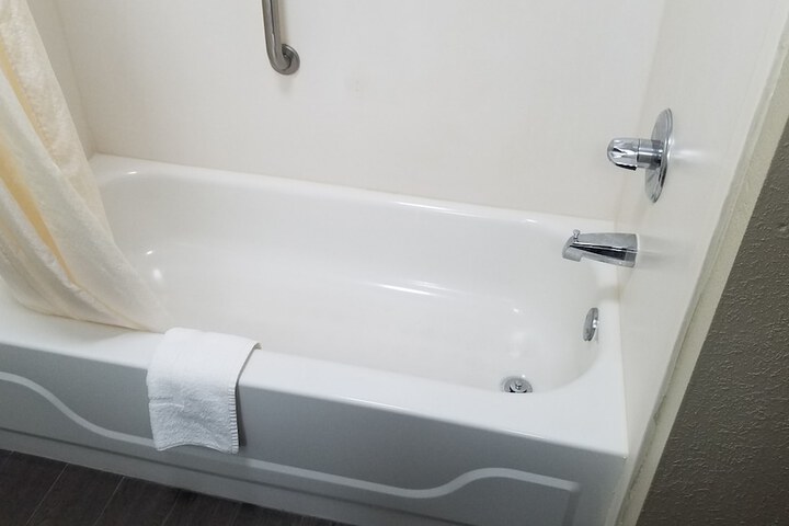 Room 9 of 39