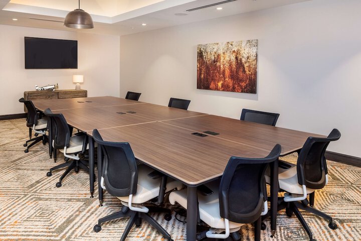 Hotel Melby Downtown Melbourne Tapestry Collection by Hilton