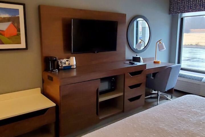 Hampton Inn Hillsville