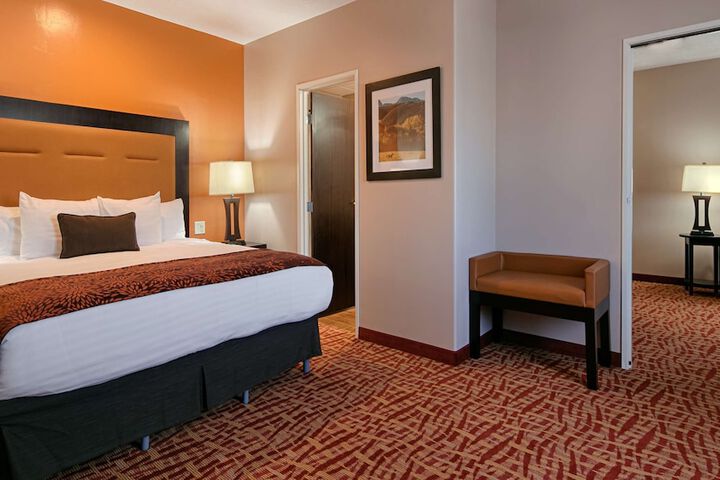 Room 18 of 31