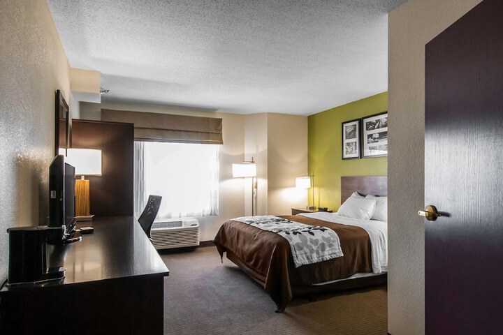 Room 21 of 31