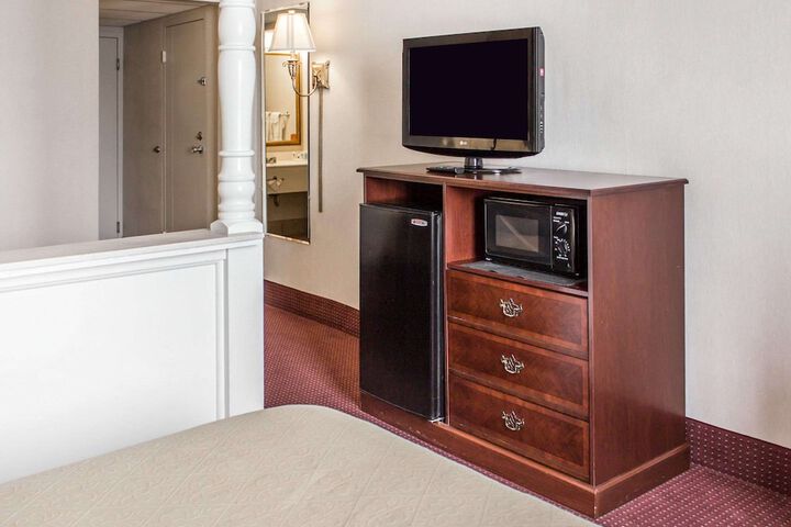 Room 21 of 49