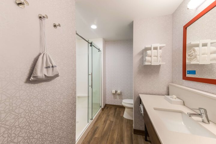Hampton Inn & Suites Benton Harbor