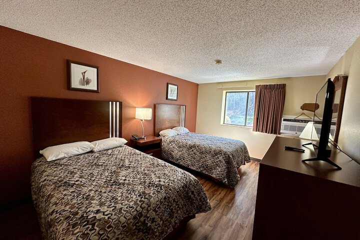 Room 9 of 10
