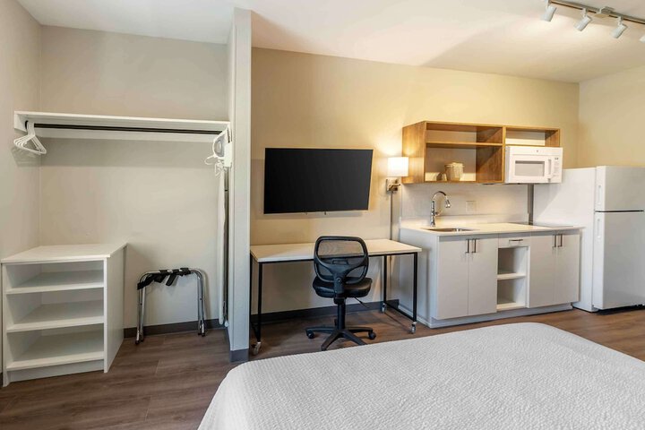 Room 54 of 71