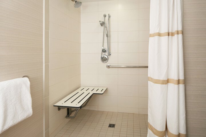 Room 20 of 80