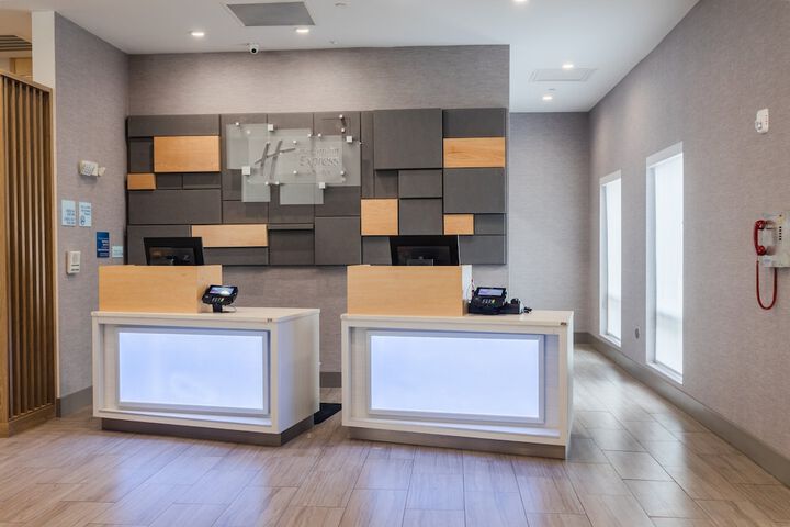 Hotel 5 of 66
