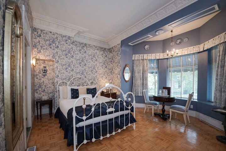 Room 38 of 57