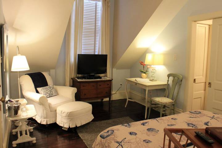 Room 9 of 45
