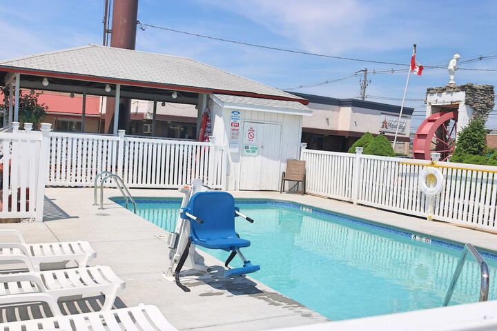 Pool 12 of 49