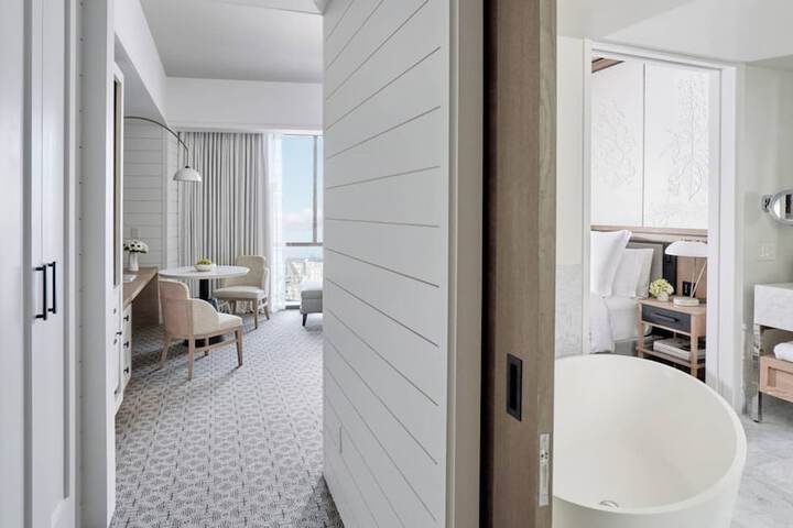 Four Seasons Hotel New Orleans