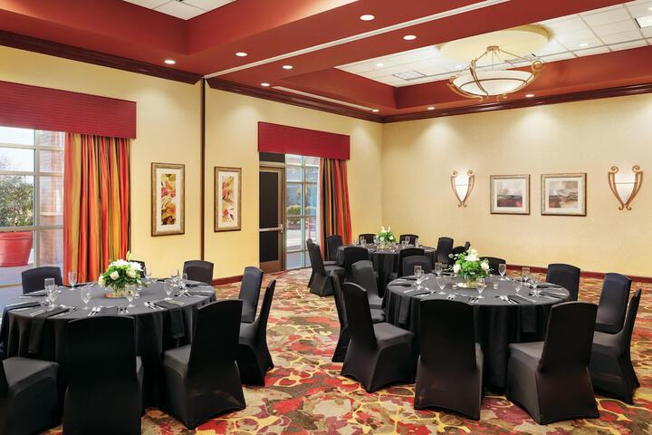 Embassy Suites by Hilton Charlotte Concord Golf Resort & Spa