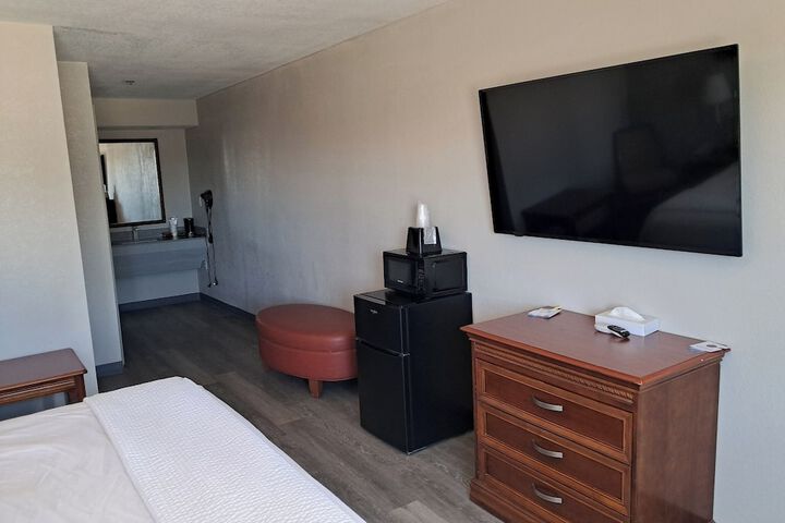 Days Inn by Wyndham Safford AZ