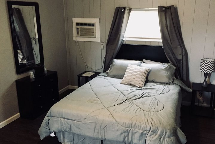 Room 5 of 13