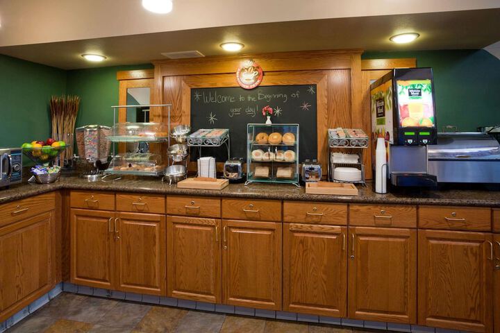 Breakfast/Coffee Service 16 of 19