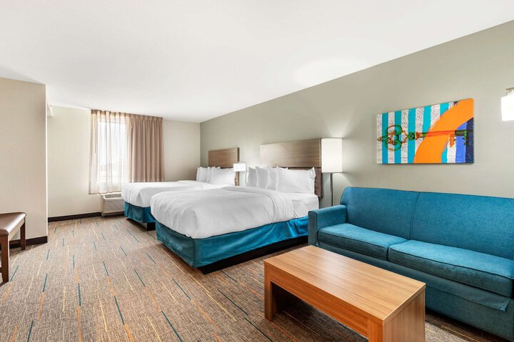 Room 15 of 38