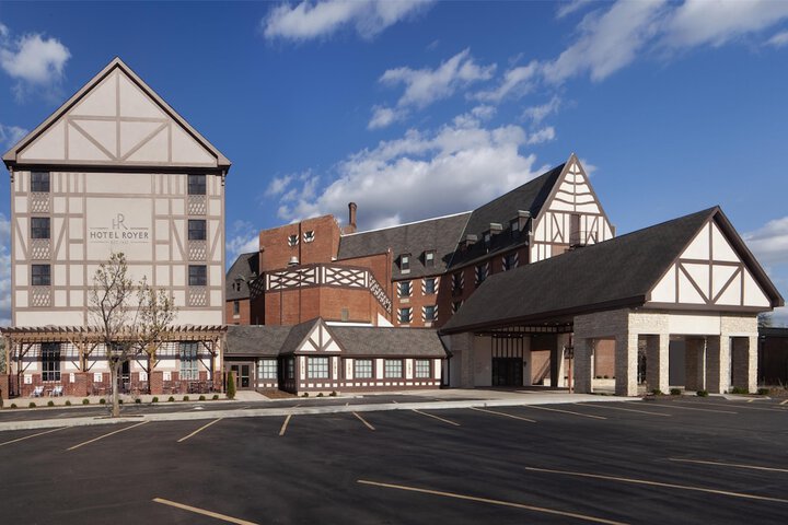 Hotel Royer Urbana Champaign Tapestry Collection by Hilton