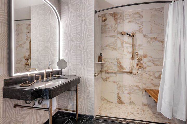Omni Severin Hotel