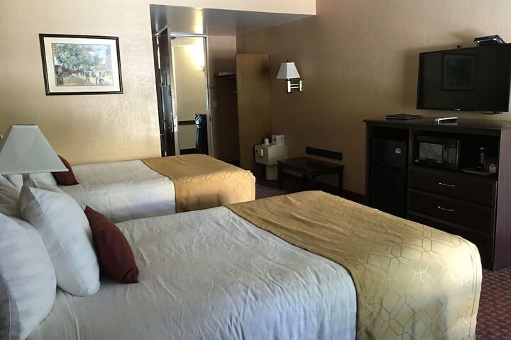 Room 38 of 62