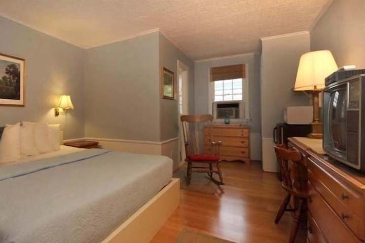 Room 21 of 44