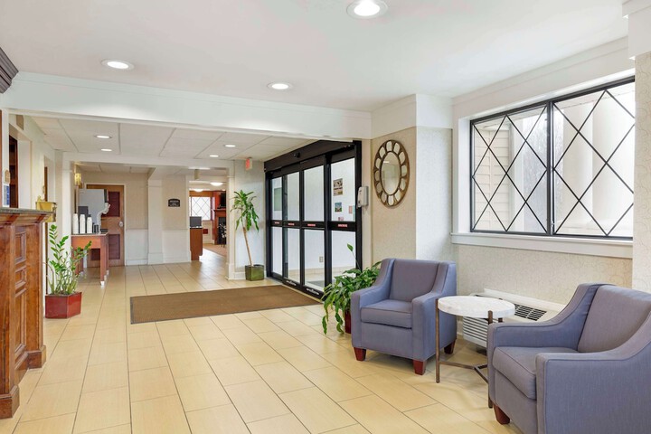 Best Western The Inn at Sharon / Foxboro