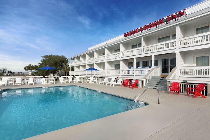 Shem Creek Inn