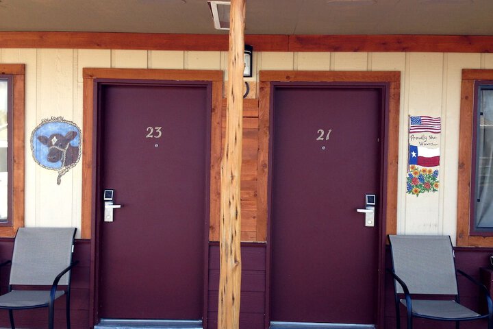 Hotel 7 of 70