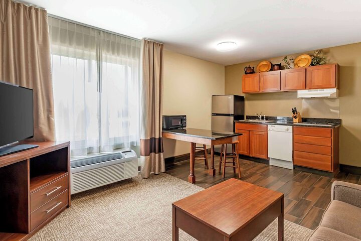 Comfort Inn & Suites Grinnell near I-80