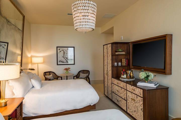 Room 34 of 57