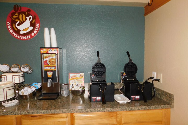 Breakfast/Coffee Service 33 of 40