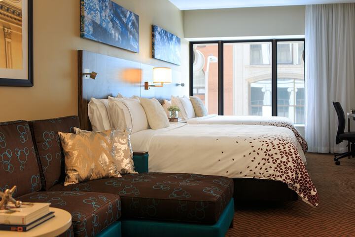Room 52 of 101