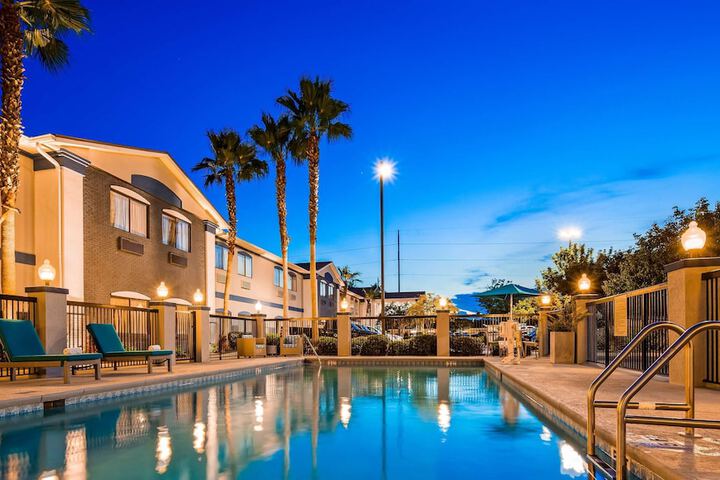 Best Western Mayport Inn & Suites